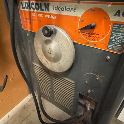 Lincoln Idealarc Arc Welder with all cables