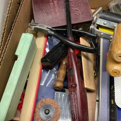 Box of misc./Old Knives/bowls/screwdrivers