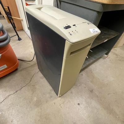 Fellowes C-124 Cross Cut Shredder