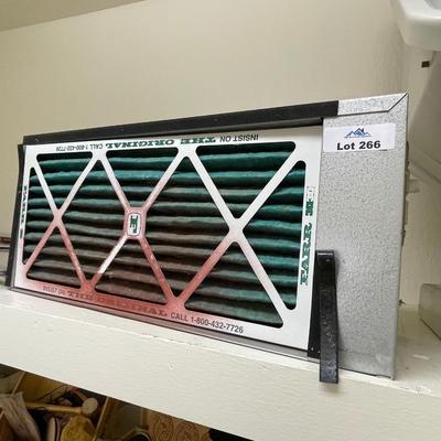 Woodworkers Portable Air Filter/Dust Collector Machine