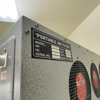 Woodworkers Portable Air Filter/Dust Collector Machine