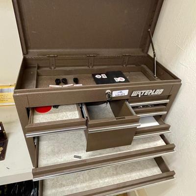 Waterloo Professional locking toolbox - Very Clean & 2 keys