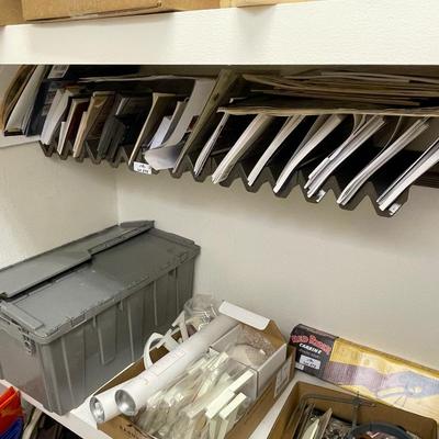 Lot of Woodworking Books/Mags/VHS Tapes & nice Gray Tub