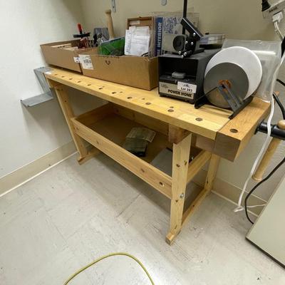 Woodworking Bench with middle shelf - not contents on top