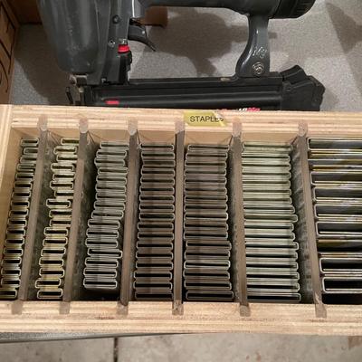 Senco Finish Pro Staple gun w/box of sorted various size staples