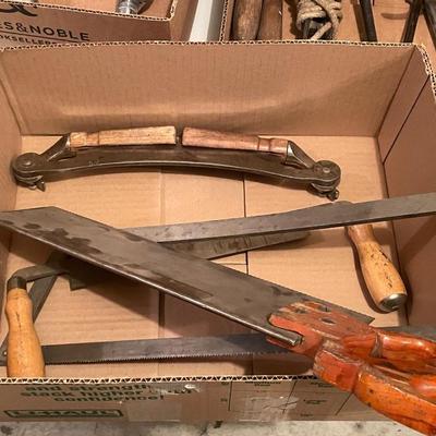 Box Vintage Hand Saws
