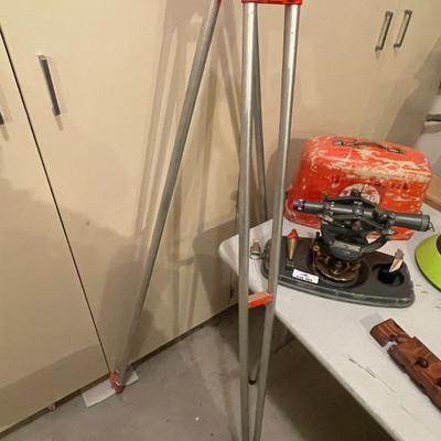 Vtg. David White Instruments Survey Transit tool & Tripod Stand