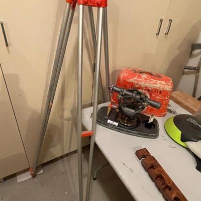 Vtg. David White Instruments Survey Transit tool & Tripod Stand