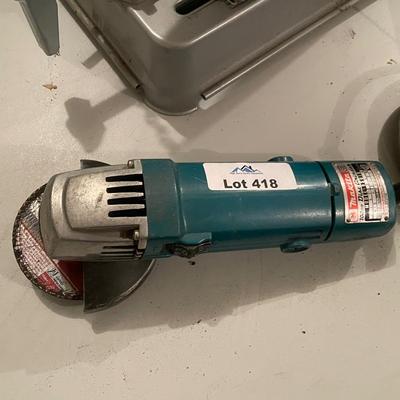 Makita Model 9501B 100mm disc grinder