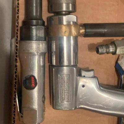 Lot of 5 Air Tools & attachments