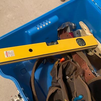 Blue Tub w/lots of New tools - workbelt