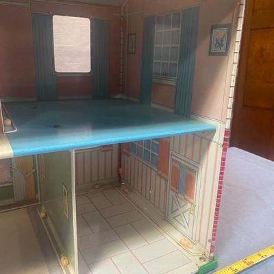 Vintage 1960s Marx Tin Doll House