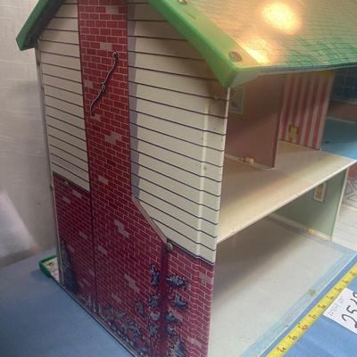 Vintage 1960s Marx Tin Doll House