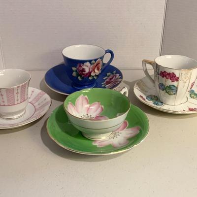 Antique Occupied Japan Tea Cup & Saucers Lot