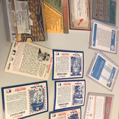Estate Sports Trading Cards Lot Jordan Mattingly Brett Aaron Some Signed