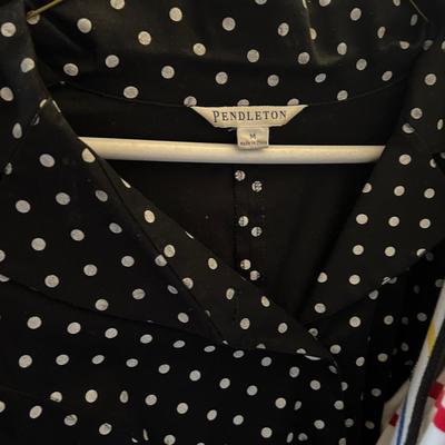 Lot Of Women's Pendleton Shirt Tops Sz. M-Lg