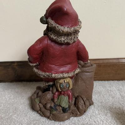 LOT 11B: Tom Clark Santa Sculpture & Cairn Christmas 2001 Gnome