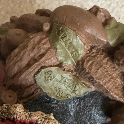 LOT 11B: Tom Clark Santa Sculpture & Cairn Christmas 2001 Gnome