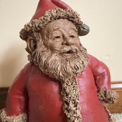 LOT 11B: Tom Clark Santa Sculpture & Cairn Christmas 2001 Gnome