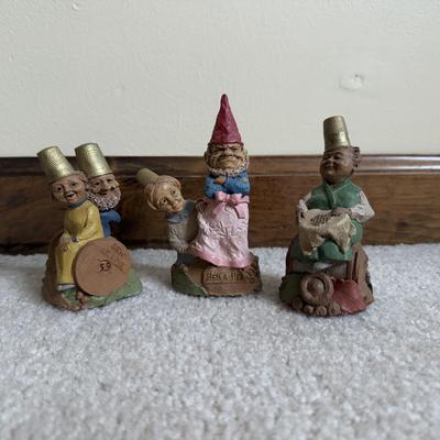 LOT 12B: Tom Clark / Wolfe Cairn Garden Gnome Sculptures