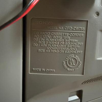 LOT 13B: Sony CD Radio Cassette-Corder Model No CFD-ZW755