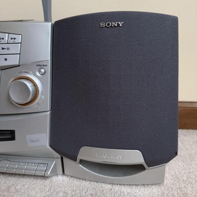 LOT 13B: Sony CD Radio Cassette-Corder Model No CFD-ZW755