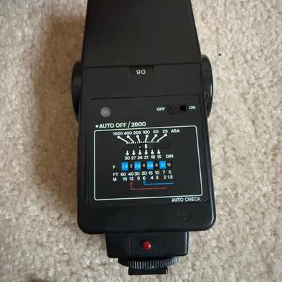 LOT 14B: Nikon FG 35mm Film Camera w/ Lens & Vivitar Auto Thyristor Flash 2800