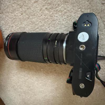 LOT 14B: Nikon FG 35mm Film Camera w/ Lens & Vivitar Auto Thyristor Flash 2800