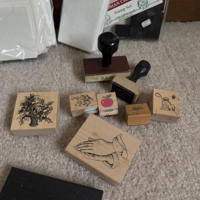 LOT 19B: Scrapbooking Kit w/ Metal Stamp Blocks