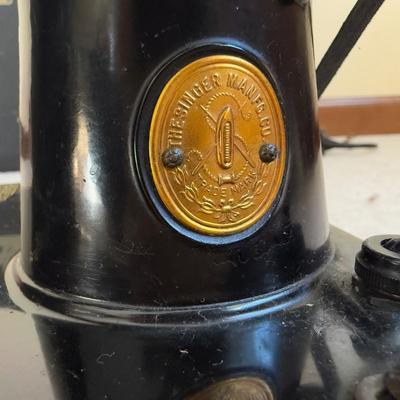 LOT 25B: Singer Portable Electric Sewing Machine 221-1 w/ Accessories