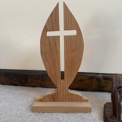 LOT 26B: Religious Home Decor & Books