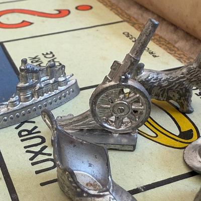 LOT 27B: Vintage 1950s Monopoly, 1970s Triple Yahtzee & c1950s-60s Kids Puzzles