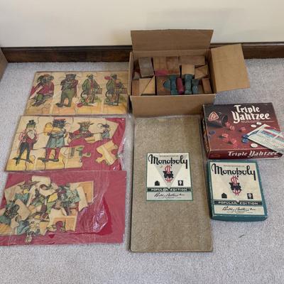 LOT 27B: Vintage 1950s Monopoly, 1970s Triple Yahtzee & c1950s-60s Kids Puzzles