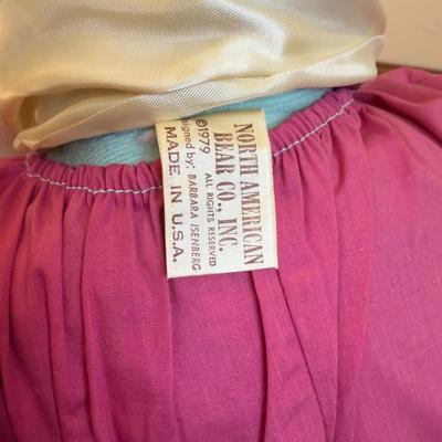 LOT 28B: Collection of Stuffed Bears - Boyd’s, 1979 North American Bear Co & More