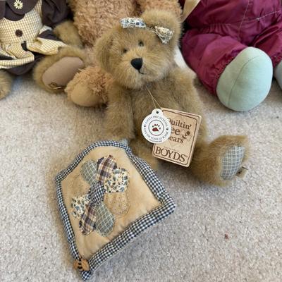 LOT 28B: Collection of Stuffed Bears - Boyd’s, 1979 North American Bear Co & More