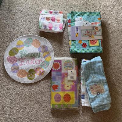 LOT 34B: Collection of Easter / Spring Home Decor