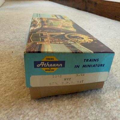 LOT 36B: Atlas HO Train Cars in Boxes, Throttlepack Model 501 Transformer w/ Box & More