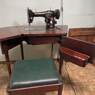 LOT 40B: Vintage Singer 206 Sewing Machine in Folding Trapezoid Cabinet / Sewing Table w/ Matching Storage Bench