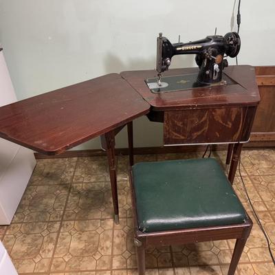 LOT 40B: Vintage Singer 206 Sewing Machine in Folding Trapezoid Cabinet / Sewing Table w/ Matching Storage Bench