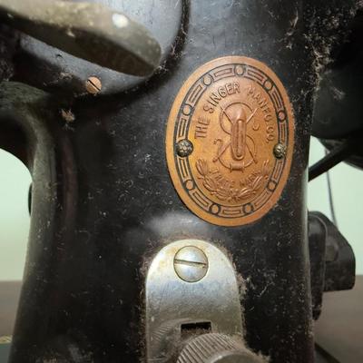 LOT 40B: Vintage Singer 206 Sewing Machine in Folding Trapezoid Cabinet / Sewing Table w/ Matching Storage Bench