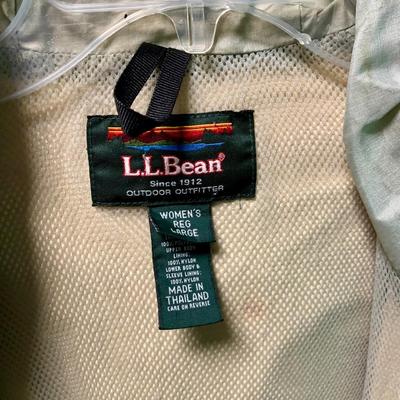 LOT 41 M: Closet Clear Out! Men & Women's Clothes, Dresses, Suits, Shoes, Scarves, Gloves, & More