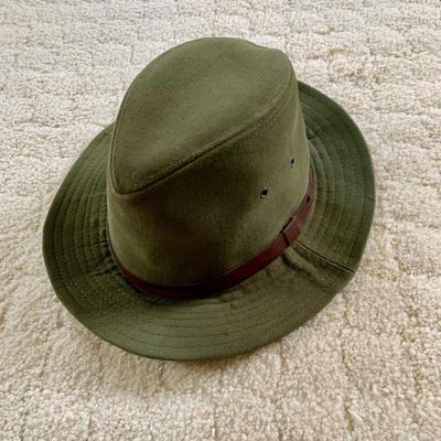 LOT 42 M: R.E.I. Green Cotton Canvas Size Small & Brown Suede Leather Size Medium Safari Style Hats