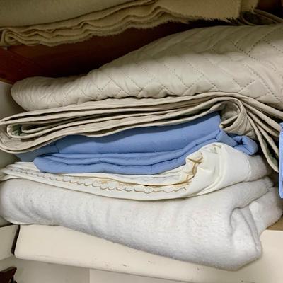 LOT 45 Z: Closet Clear Out! Bedsheets, Towels, Pillows, & More