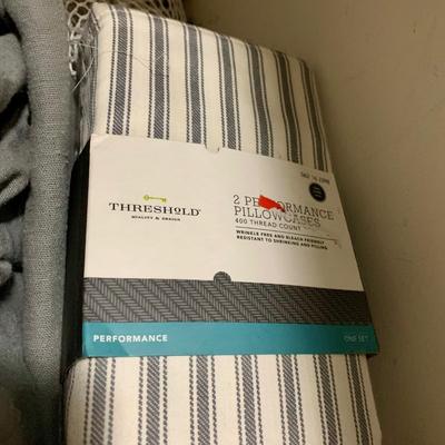 LOT 45 Z: Closet Clear Out! Bedsheets, Towels, Pillows, & More