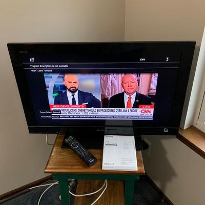 LOT 47 Z: Sony Bravia LCD TV Model #KDL-32BX300