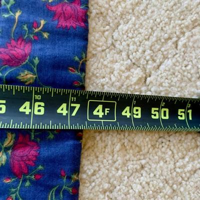 LOT 49 M: Beautiful Decorative Quilt Collection