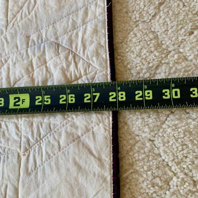 LOT 49 M: Beautiful Decorative Quilt Collection