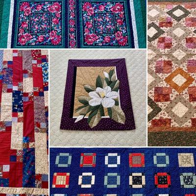 LOT 49 M: Beautiful Decorative Quilt Collection