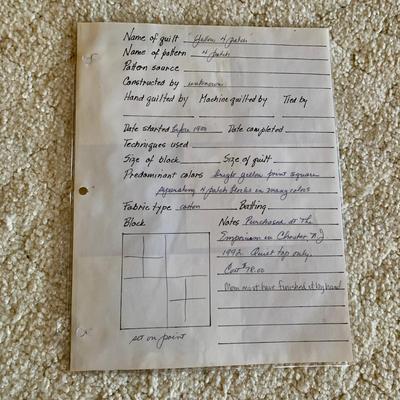 LOT 50 M: Beautiful Decorative Quilt Collection