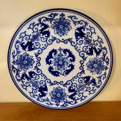 LOT 59 K: Bombay Blue & White China Set: Florals & Dragons 18 pieces